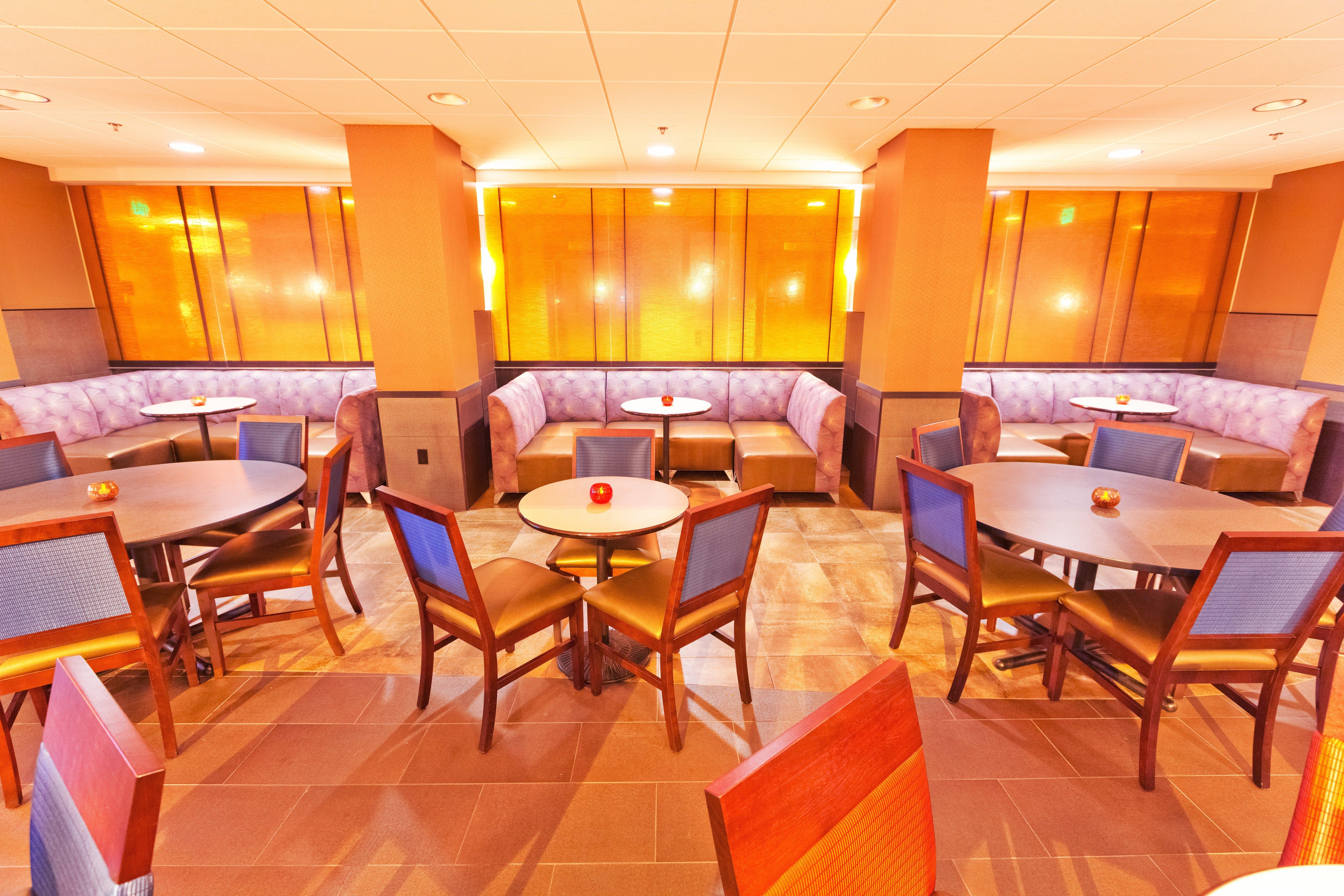Holiday Inn Des Moines-Downtown-Mercy Campus By Ihg Екстериор снимка